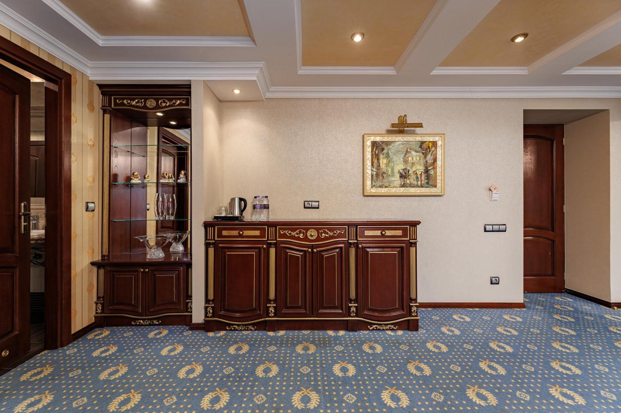 לבוב Eurohotel חדר תמונה