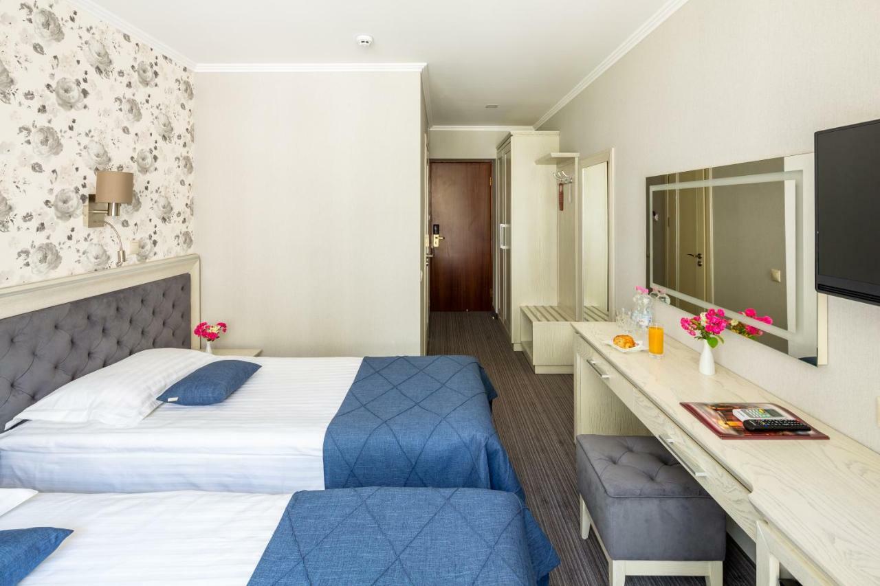 לבוב Eurohotel מראה חיצוני תמונה